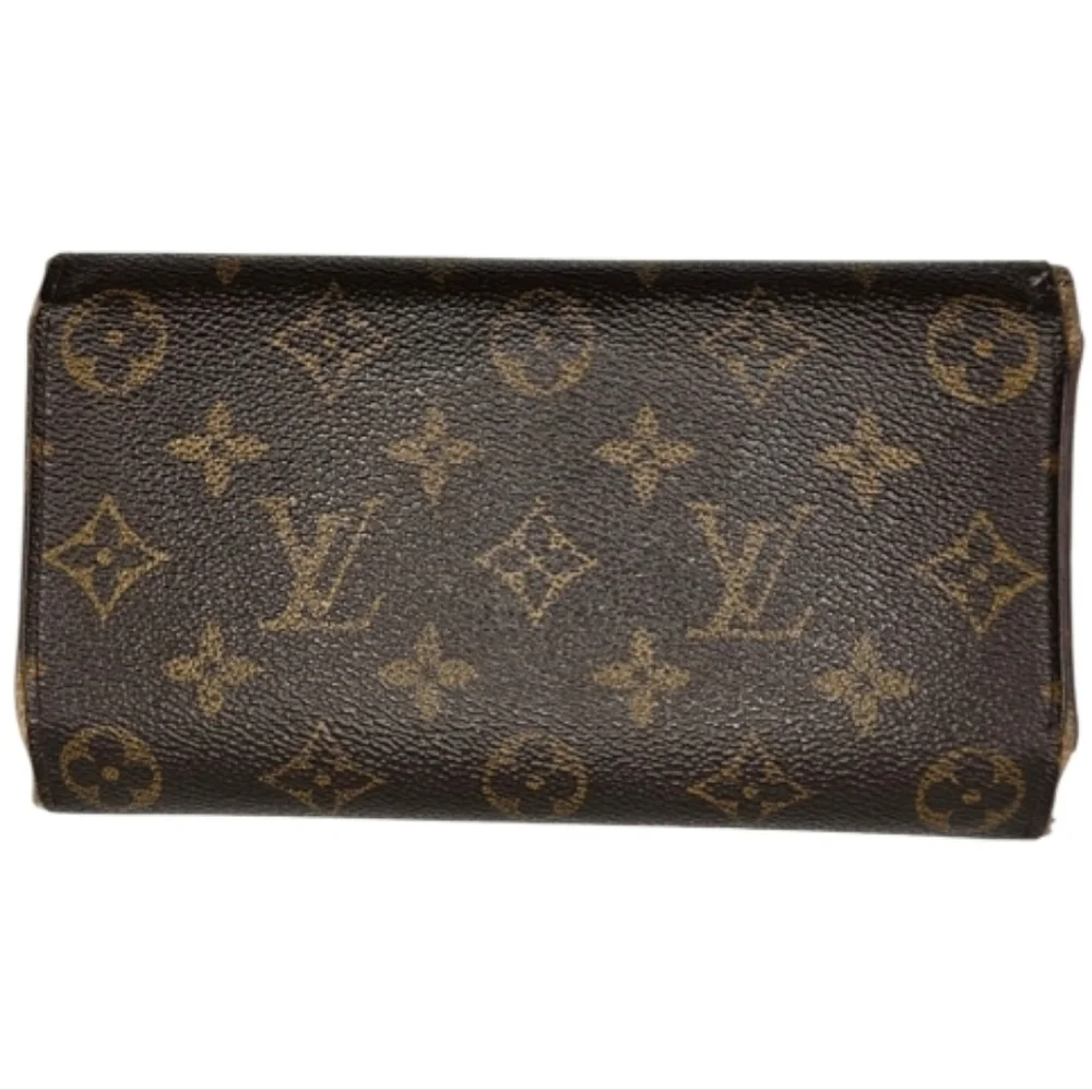 Louis Vuitton Monogram Sarah Wallet